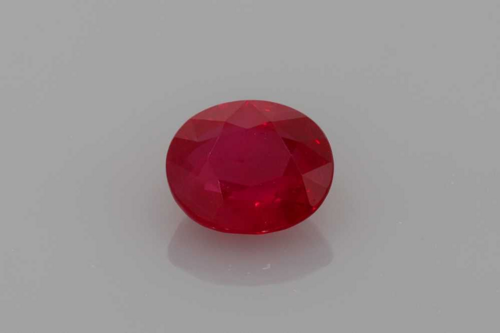 2.03 carat RED Rubinas (1)