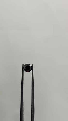 0.61 carat Fancy Black-VVS2 Excellent cut Natūralus Round Deimantas (1)