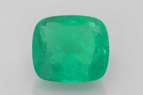 5.77 carat GREEN Smaragdas (1)
