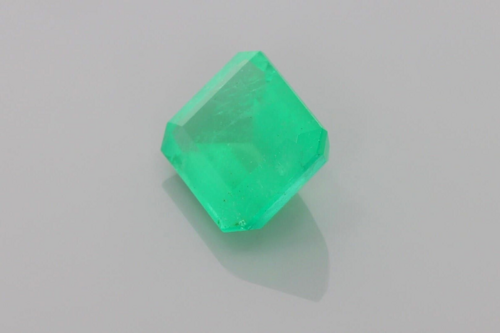 6.02 carat GREEN Smaragdas (1)