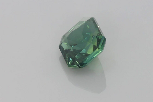 3.05 carat MULTI_COLOR Safyras (1)