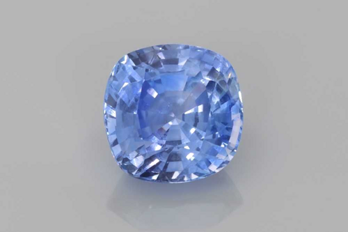 3.97 carat BLUE Safyras (1)