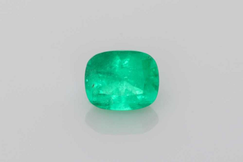 1.98 carat GREEN Smaragdas (1)
