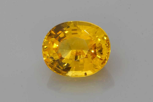 3.32 carat YELLOW Safyras (1)