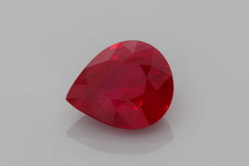 2.67 carat RED Rubinas (1)
