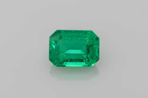 1.57 carat GREEN Smaragdas (1)