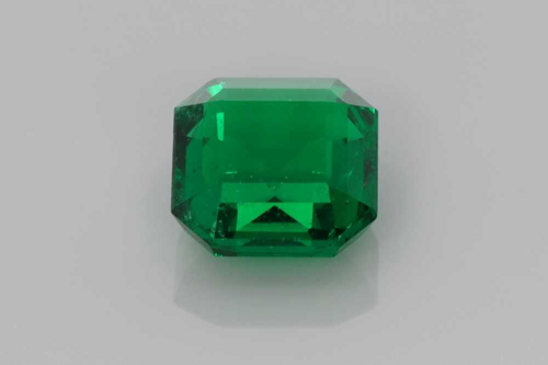 1.9 carat GREEN Smaragdas (1)