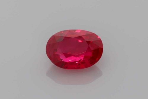 1.61 carat RED Rubinas (1)