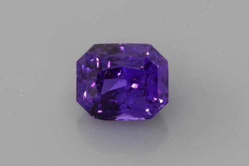 2.33 carat BI_COLOR Safyras (1)