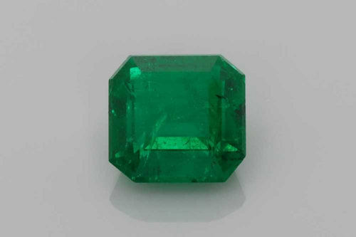 2.22 carat GREEN Smaragdas (1)