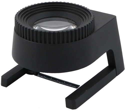 Magnifying Glass with Perforation (1)