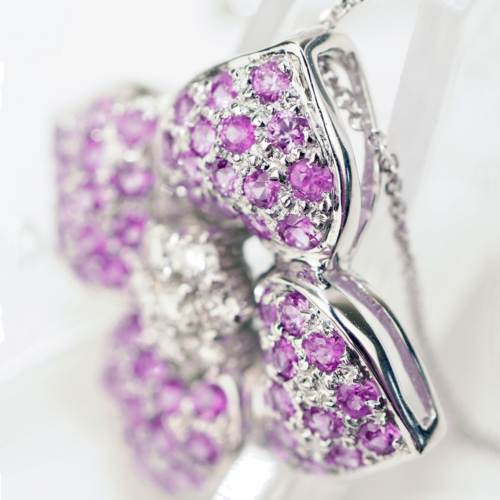 White gold Rose pendant with 7 natural diamonds and 60 sapphires E-F / VS1-VVS2 (3)