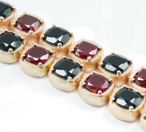 Zelta aproce ar rubīniem un melno oniksu (3)