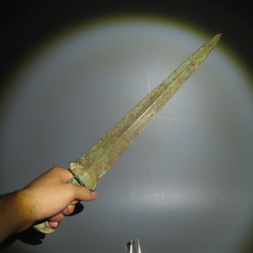 The Short Sword of Lorestan, 1st millennium BC (Lorestan, Middle East) (4)