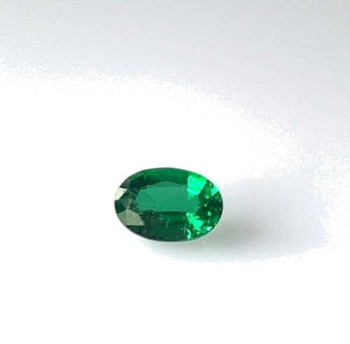 0.73 carat GREEN Smaragdas (1)