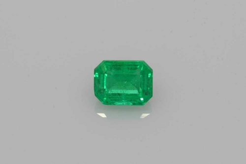 1.513 carat GREEN Smaragdas (1)