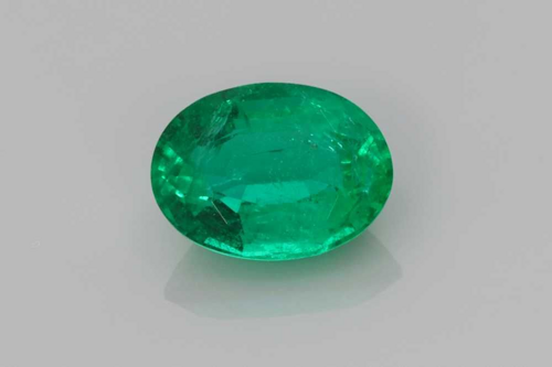 1.21 carat GREEN Smaragdas (1)