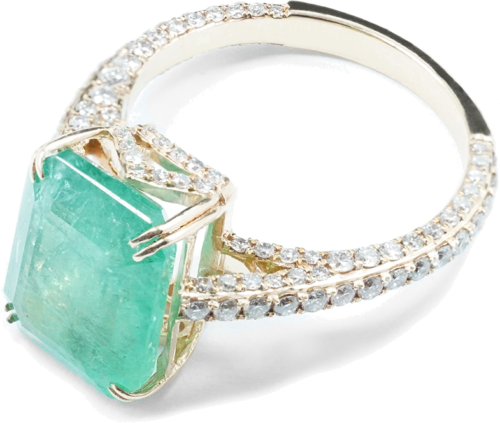 Rose gold ring set with an emerald and pink diamonds (1)