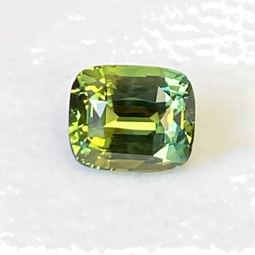 3.19 carat GREEN Cushion Safyras (1)