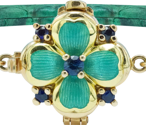 Leather bracelet with a four-leaf clover inlaid with sapphires ROYAL CLOVER (2)