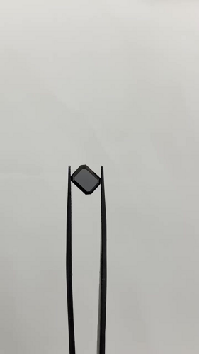 1.95 carat Fancy Black-VVS2 Natūralus Emerald Deimantas (1)