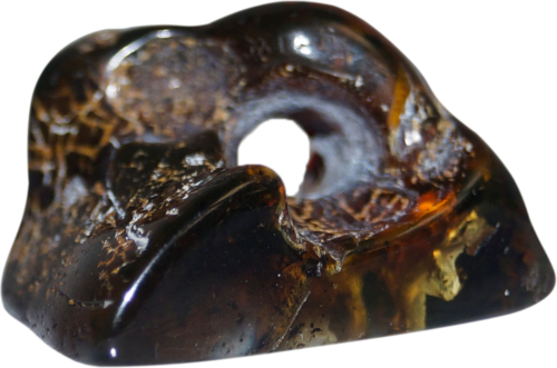4,95 g Amber nugget with natural hole (2)