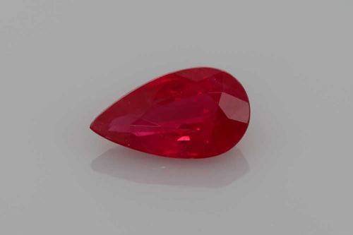 2.04 carat RED Rubinas (1)