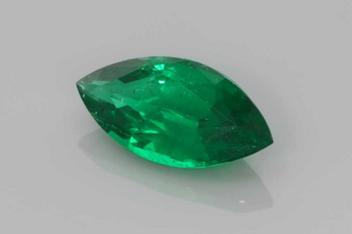 2.46 carat GREEN Smaragdas (1)