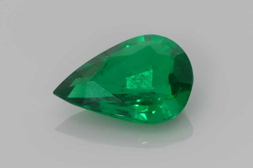 1.88 carat GREEN Smaragdas (1)