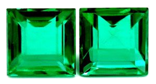3.18 carat GREEN Square Smaragdas (1)