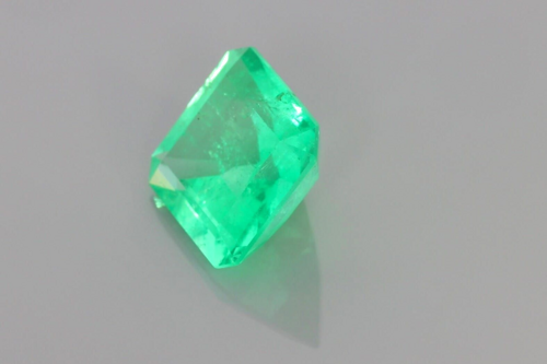 4.62 carat GREEN Smaragdas (1)