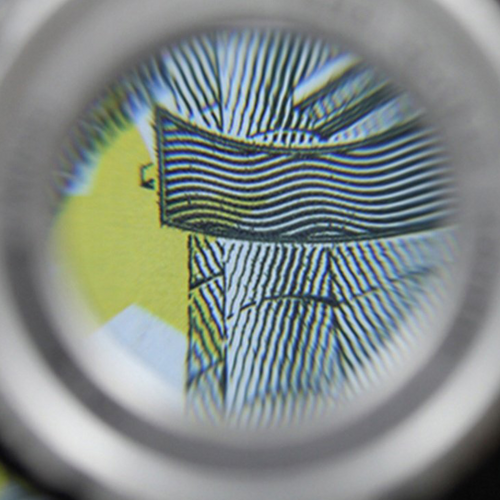 Magnifying Glass with Lighting and 30× Perforation (10)