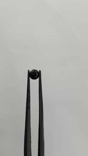 0.4 carat Fancy Black-VVS2 Excellent cut Natūralus Round Deimantas (1)