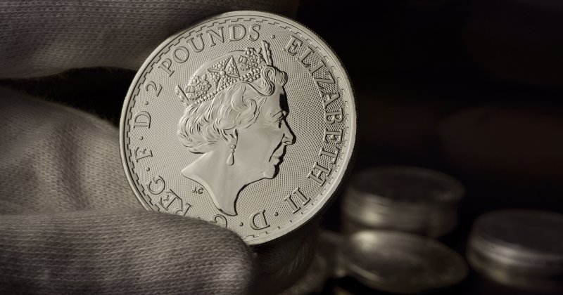 Elizabetes II sudraba monēta