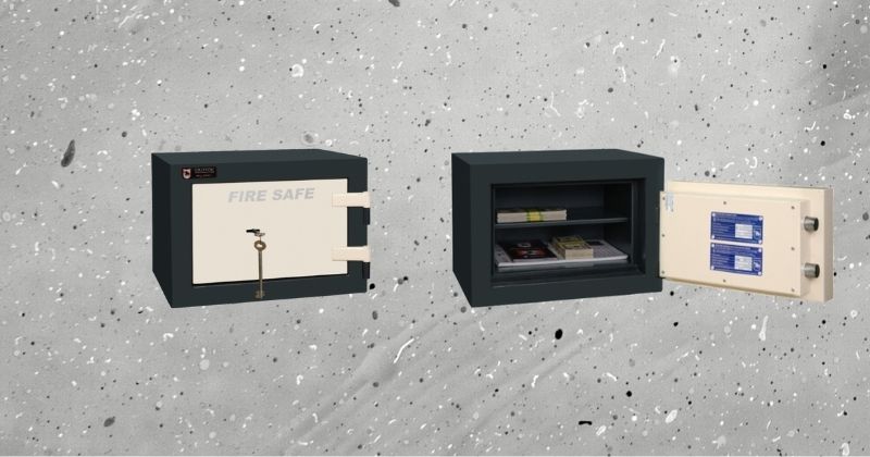 depiction of fire resistant safe from inside and out